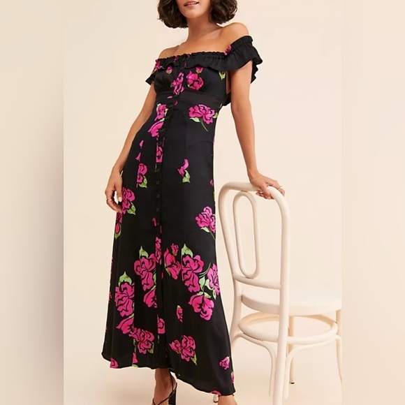 Free People Dresses & Skirts - EUC FREE PEOPLE
she’s a dream  black maxi dress.
